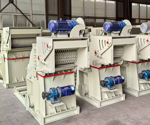 晨红种菇户专用锯末机 强制进料不卡潮枝 木屑细腻当菌基出菇率高